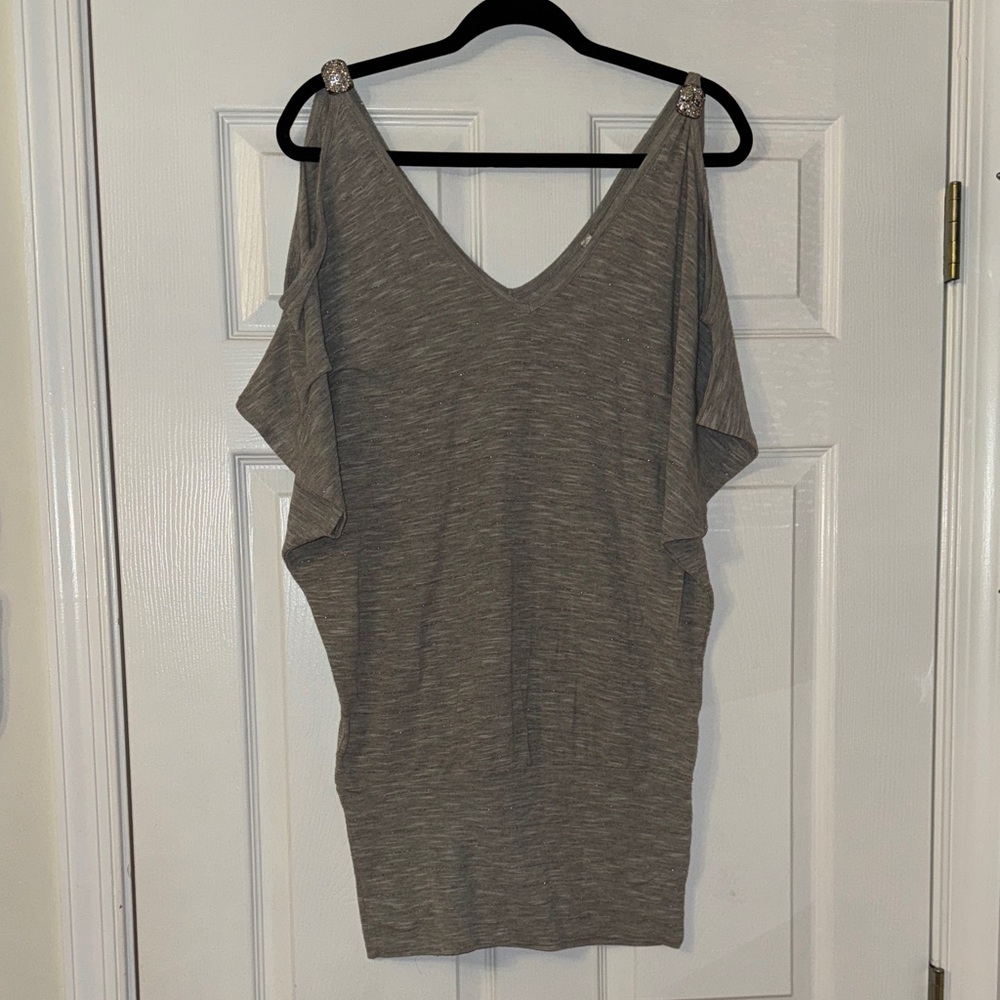 Y2K Long Open Shoulder Gray Top with rhinestone buckles
